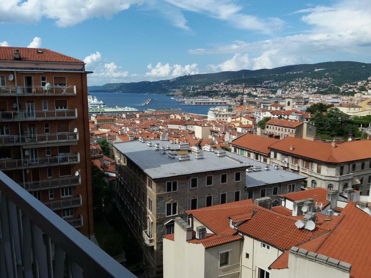 トリエステIr Panoramicアパートメント エクステリア 写真